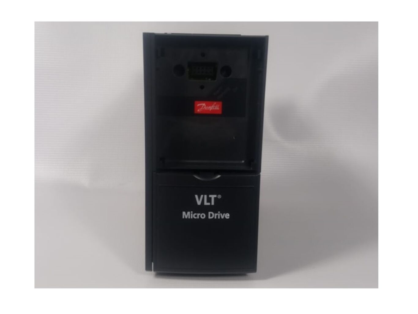 PR901089 : Flakt Woods VLT Micro Drive - Inverter Speed Controller only - 4.2 amps 0.75kW 1ph 230V in 3ph 230V out manufactured by Danfoss