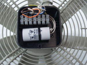 Roof units ESP63014 Plate mounted extract fan by Vent Axia